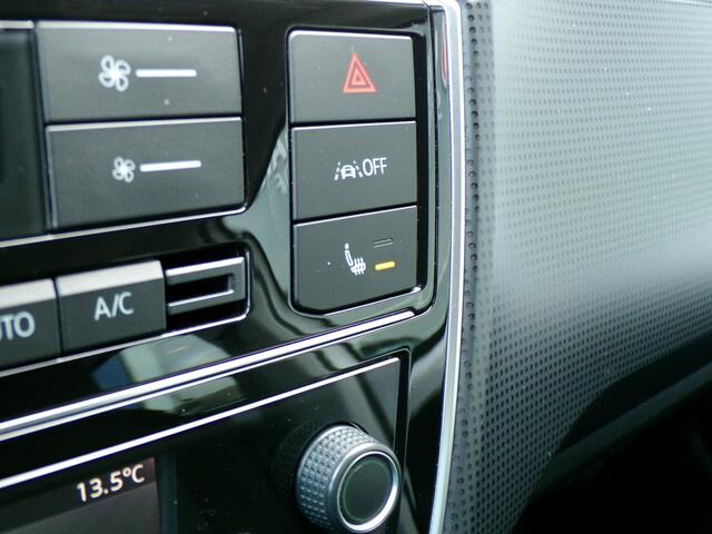 Skoda E-Citigo e-iV EV Ambition, SOH 94% / Climate control / Stoelverwarming / Parkeersensoren / LED Dagrijverlichting