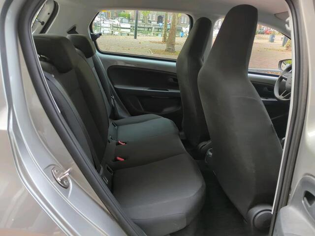 Skoda E-Citigo e-iV EV 83pk Ambition Automaat Climate Control / Cruise Control / DAB