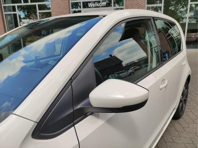Skoda E-Citigo e-iV EV Style 16Inch LMV - Climatronic - Getinte ruiten - NL auto