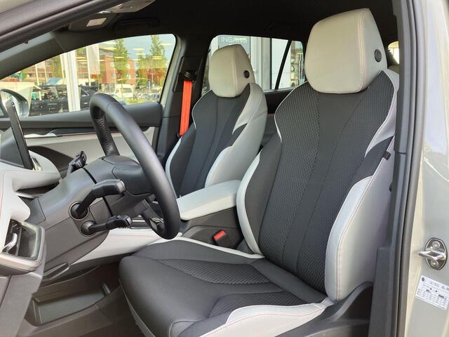 Skoda Elroq 85 Business Edition | Lodge interieur | Business Upgrade Pakket Advanced | Trekhaak | 21 Inch Supernova | Warmtepomp | Herwaardering | Beschikbaar 1 juli |