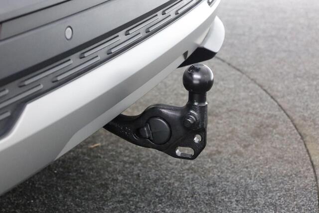 Skoda Elroq Intro Charlie 210 kW / 286 pk Business Edition | 20" Inch LMV | 3-Zone Climate Control | Camera | Dodehoekdetectie | Elektrische Kofferklep | Keyless-Entry | LED-Matrix verlichting | Stoel-, Stuur- en Achterbankverwarming | Timiano Green | Trekhaak El. We