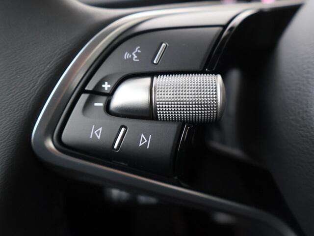 Skoda Elroq 55 Selection 170 PK | Private Lease Actie 50,- per maand Korting! | Camera | Dode hoek sensor | Adaptieve cruise control |