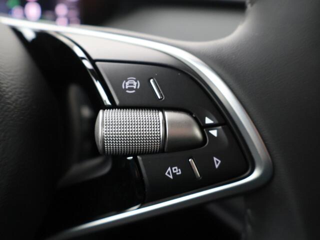 Skoda Elroq 55 Selection 170 PK | Private Lease Actie 50,- per maand Korting! | Camera | Dode hoek sensor | Adaptieve cruise control |