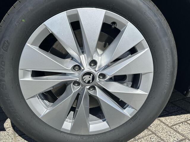 Skoda Elroq Business Edition Tour Elektromotor 210 kW / 286 PK | Timiano Green | 1500,- inruilvoordeel!!