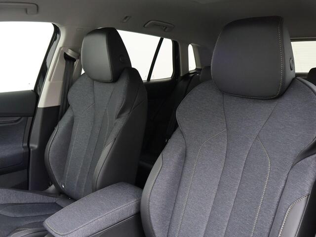 Skoda Elroq 60 Business Edition Tour 204 PK | Business Upgrade Clever | 19" lichtmetalen velgen | Navigatie | ¤ 2.950 Tourvoordeel |