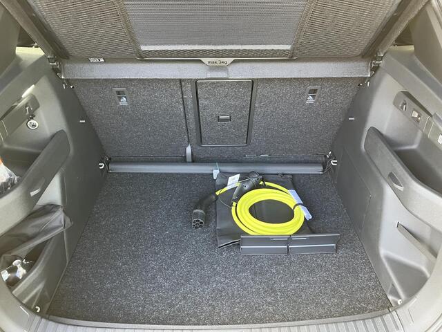 Skoda Elroq 85 Sportline 286 PK | Trekhaak | Led Matrix | Elektrische achterklep | Verlichte Grille |