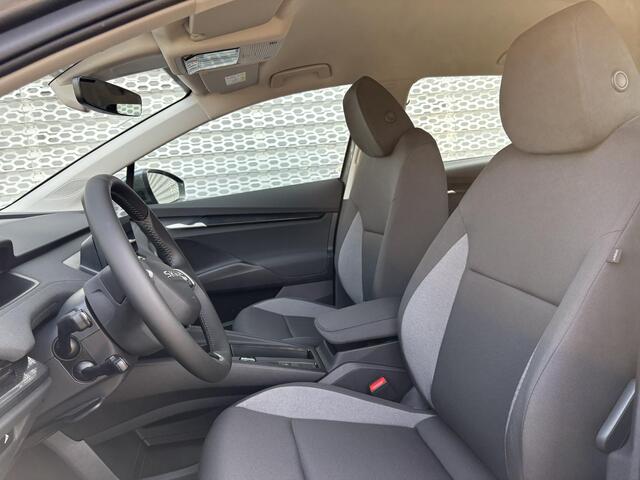 Skoda Elroq 50 Limited 170 PK | 4.000 Inruilpremie | Achteruitrijcamera | Wireless Carplay & Android auto | Trekhaak |