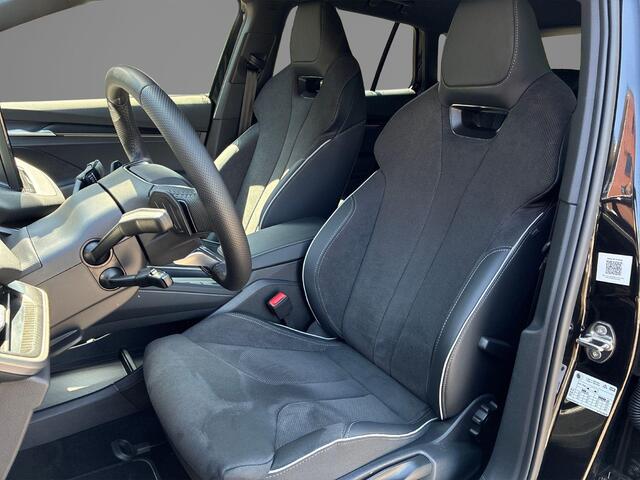 Skoda Elroq Sportline 60 | Trekhaak wegklapbaar | Business upgrade Plus | Black Pack | 21 inch lichtmetaal + All-Season banden
