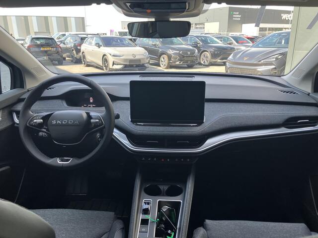 Skoda Elroq 60 Business Edition 190 PK | Trekhaak | 19" velgen | Frunk | Dodehoek sensor |