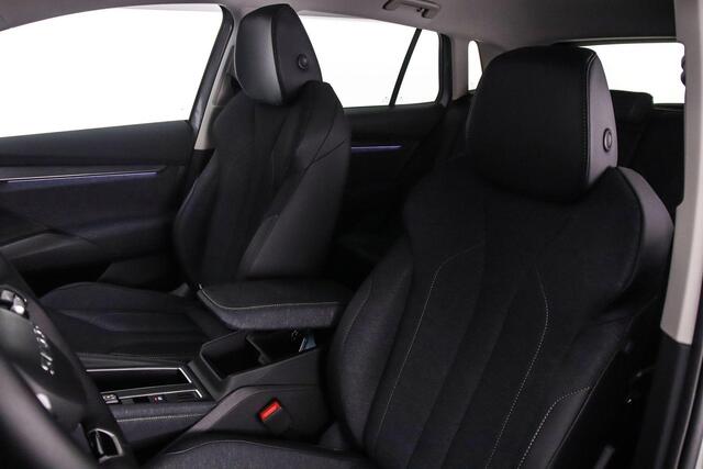 Skoda Elroq 85 Business Edition 286pk Automaat Trekhaak, Adaptive cruise control, Achteruitrijcamera, Navigatie, Stoelverwarming, Parkeersensoren, LED koplampen, App connect