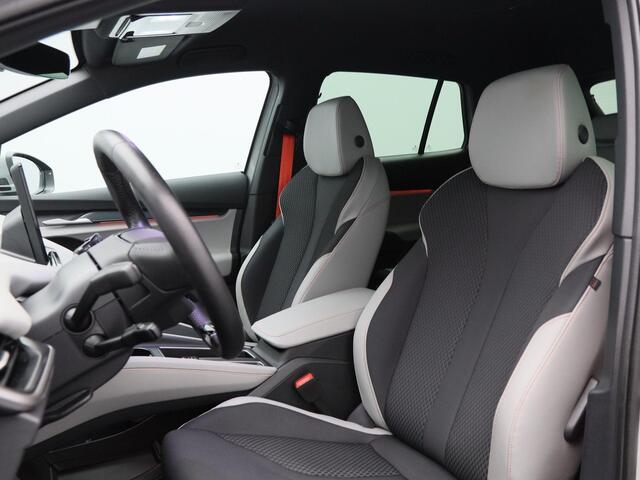 Skoda Elroq 85 286 Pk Business Edition | Stoel/Stuurverwarming | Camera | Half Leer | Navigatie | Trekhaak | 19 Inch | 53.345 Km !!