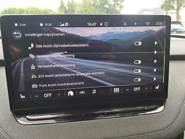 Skoda Enyaq iV 80 204 Pk 1/2 Leder Apple carplay, Trekhaak, SOH 92%