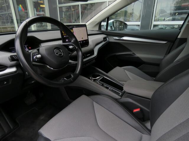 Skoda Enyaq 60 FIRST EDT. / soh 94% / Trekhaak / Stoelenstuurverw. / Camera / BOVAG garantie