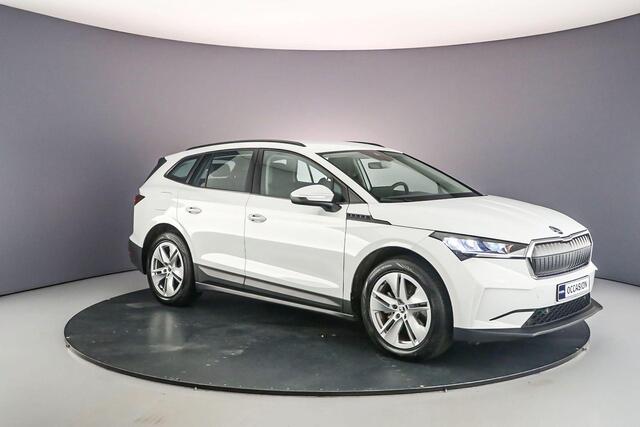 Skoda Enyaq iV 60 180pk Automaat Trekhaak, Navigatie, Adaptive cruise control, Parkeersensor achter, DAB, Radio, Airco, LED verlichting, App connect, Keyless start