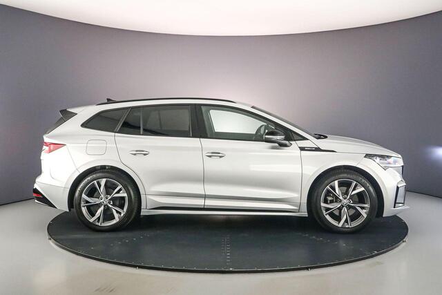 Skoda Enyaq iV 60 Sportline 180pk Automaat Adaptive cruise control, Achteruitrijcamera, Navigatie, Stoelverwarming, Stuurwiel verwarmd, Parkeersensoren, LED verlichting, App connect