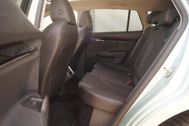 Skoda Enyaq iV 60 180pk 62kWh -PANO-LEER-NAVI-ECC-PDC-