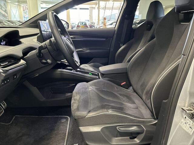 Skoda Enyaq iV 60 180pk Sportline · Camera · Keyless · Apple/Android Car Play · Navi · P-Sensoren · Elek. Achterklep · 20'' Inch ·