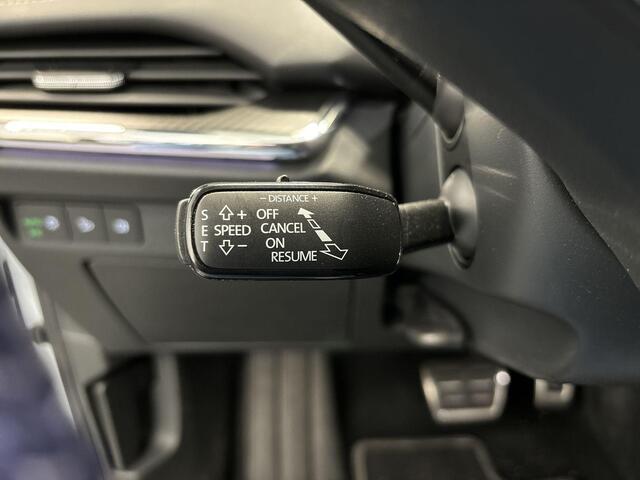 Skoda Enyaq iV 60 180pk Sportline · Camera · Keyless · Apple/Android Car Play · Navi · P-Sensoren · Elek. Achterklep · 20'' Inch ·