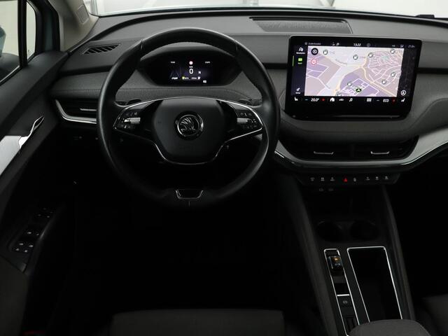 Skoda Enyaq iV 80 | Stoel & stuurverwarming | Carplay | Keyless | Navigatie | Camera | Half leder | Cruise control | Full LED | Parkeerhulp
