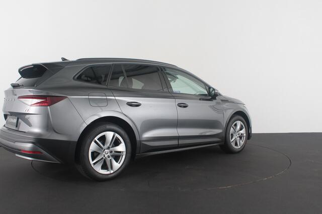 Skoda Enyaq iV 60 Business Edition > Camera/Graphite Grey/Adapt.cruise...