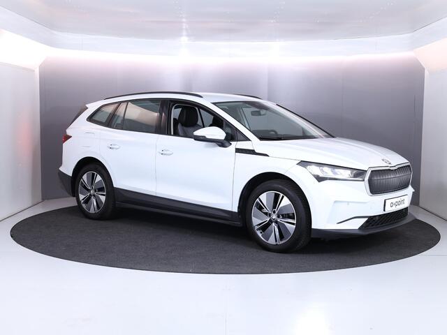 Skoda Enyaq iV 60 180 pk | Navigatie | Parkeersensoren | Achteruitrijcamera | LED koplampen | Lichtmetalen velgen 19" | Apple Carplay/Android Auto |