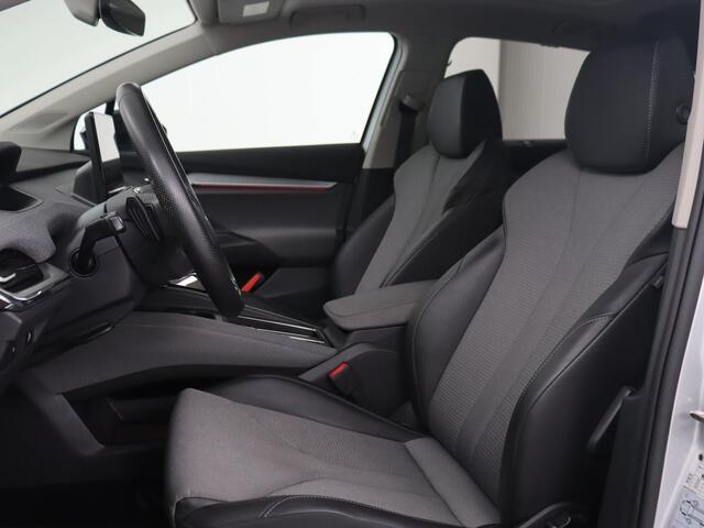 Skoda Enyaq iV 60 | Panoramadak | Stoel & achterbankverwarming | Carplay | Sportstuur | Keyless | Full LED | Navigatie | Cruise control | 21'' lichtmetalen velgen