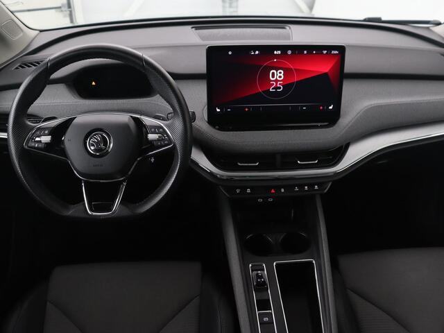 Skoda Enyaq iV 60 | Panoramadak | Stoel & achterbankverwarming | Carplay | Sportstuur | Keyless | Full LED | Navigatie | Cruise control | 21'' lichtmetalen velgen