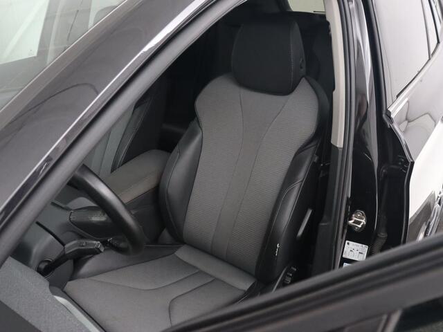 Skoda Enyaq iV 60 | Camera | Carplay | Keyless | Half leder | Navigatie | Full LED | Climate control | Cruise control | Parkeerhulp | Getint glas