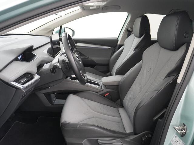 Skoda Enyaq iV 60 180PK Apple Carplay Android NaviCamera 20" Matrix-Led Pdc-a+v Ecc Lmv Parkeerpakket Stoel+Stuurverwarming Comfortpakket Sportpakket Lichtpakket Dab Keyless advanced Bluetooth Cruise ControlRijstrooksensor Connected services Privacy Glas 1e Eigenaar Nie