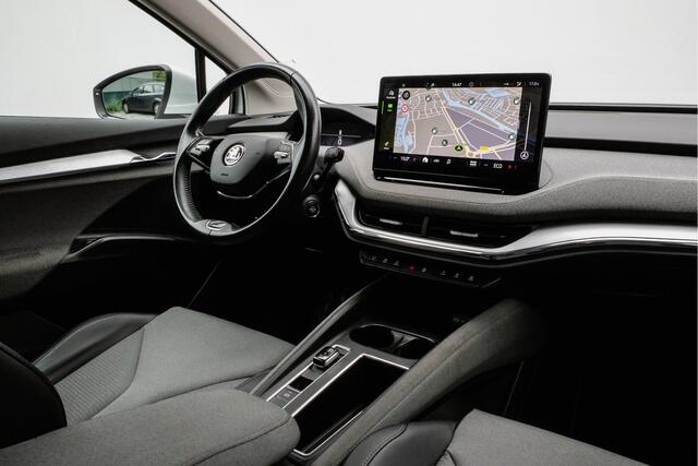 Skoda Enyaq iV 80 Trekhaak/ Stuurverwarming/ Half leer/ Navigatie/ Carplay/ Camera