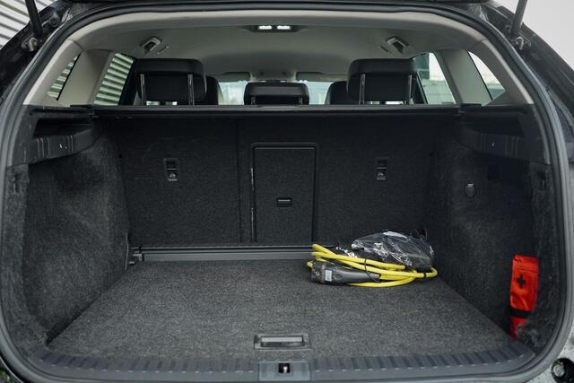 Skoda Enyaq iV 80 / Comfort Pack / Leder / 21'' / Warmtepomp / Adaptive Cruise / Incl BTW