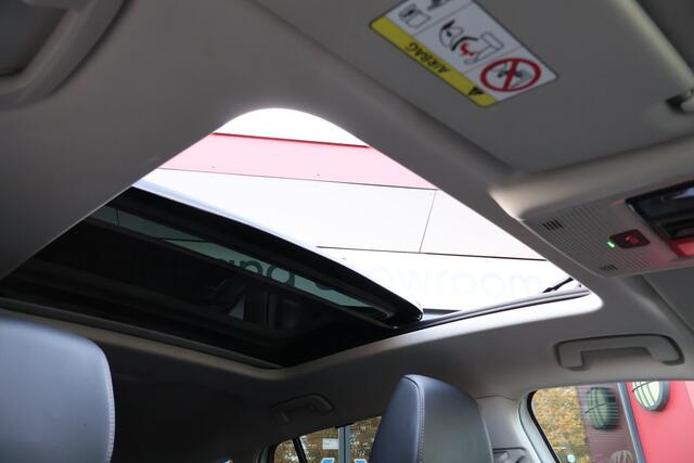 Skoda Enyaq iV 80 | Origineel NL | ¤17.767,- Netto | Camera | Panoramadak | HUD | ACC | Trekhaak | Winter Pakket | Leder |