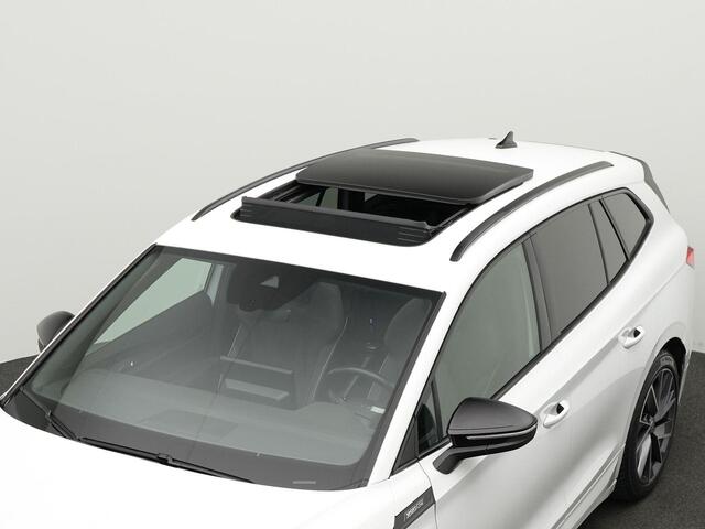 Skoda Enyaq iV 80 204 pk Sportline | Panoramadak | Trekhaak | Snelladen tot 125kW | Geheugenstoel | Matrix LED | Leder/alcantara | Achteruitrijcamera | Stuur-/stoelverwarming