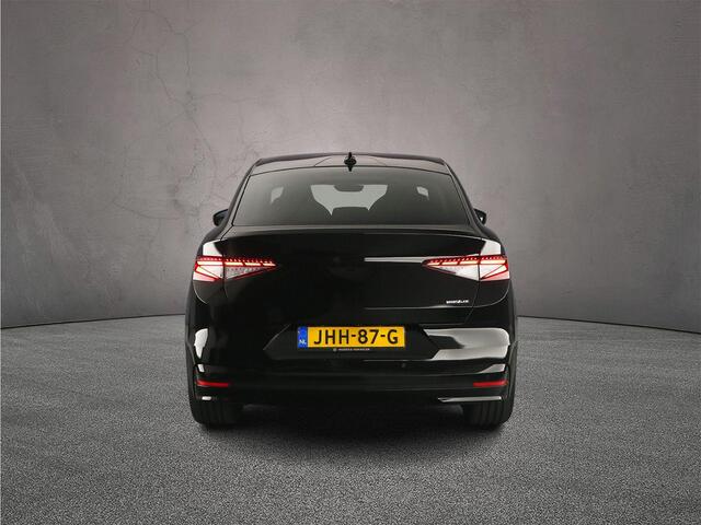 Skoda Enyaq iV Coupé 85 Sportline 286pk Automaat Trekhaak, Panoramadak, Elektrische achterklep, Adaptive cruise control, LED matrix koplampen, Achteruitrijcamera, Stuurwiel verwarmd