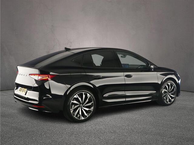 Skoda Enyaq iV Coupé 85 Sportline 286pk Automaat Trekhaak, Panoramadak, Elektrische achterklep, Adaptive cruise control, LED matrix koplampen, Achteruitrijcamera, Stuurwiel verwarmd