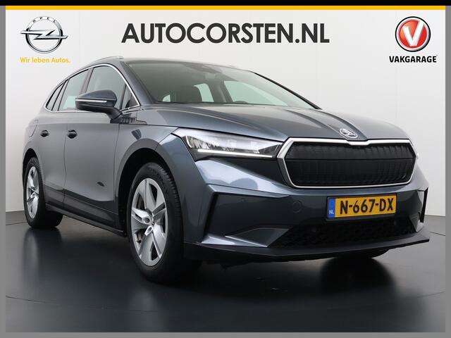Skoda Enyaq iV 80 Trekhaak Camera 1/2 Leer Apple Carplay Android First Edition Navi Ecc 19"lm PDC-a+v Cruise Control E-Call SOH.90% Stuurverwarming Led Isofix Keyless-Go DAB Rijstrooksensor Origineel Nederlandse Auto Nieuwprijs ¤49.645,-