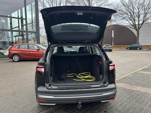 Skoda Enyaq iV 80 Business Edition WARMTEPOMP| ELEK. TREKHAAK| ADAPTIEVE CRUISE| STOEL + STUURVERWARMING| CAMERA| RIJSTROOKSENSOR|