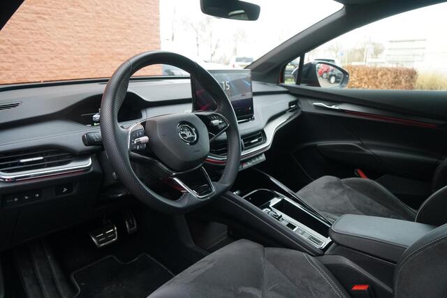 Skoda Enyaq iV Coupé 60 Sportline + PANORAMA / SPORTSTOELEN /