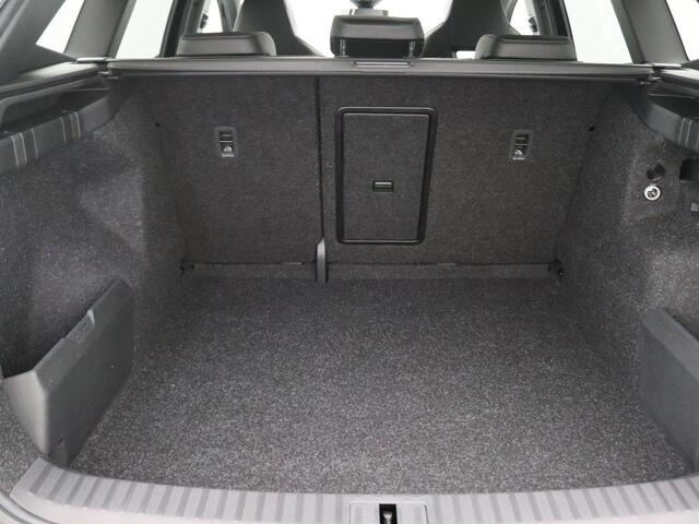 Skoda Enyaq iV 85 Sportline 286PK Aut. Pano-Schuifkanteldak, Warmtepomp, Achteruitrijcamera, Navigatie, Keyless, Matrix-LED, Stoel-Stuurverwarming, Trekhaak, 20" LM Velgen