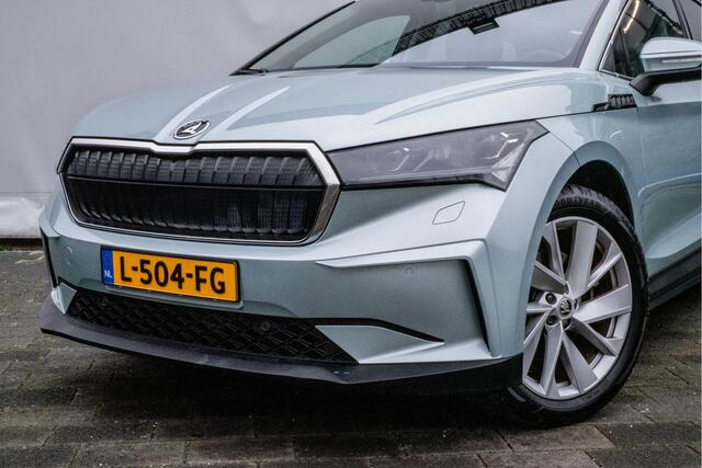 Skoda Enyaq iV 60 Trekhaak/ Panoramadak/ Matrix Led/ Navigatie/ 20" Lmv/ Stuurverwarming/ Camera/ Blindspot