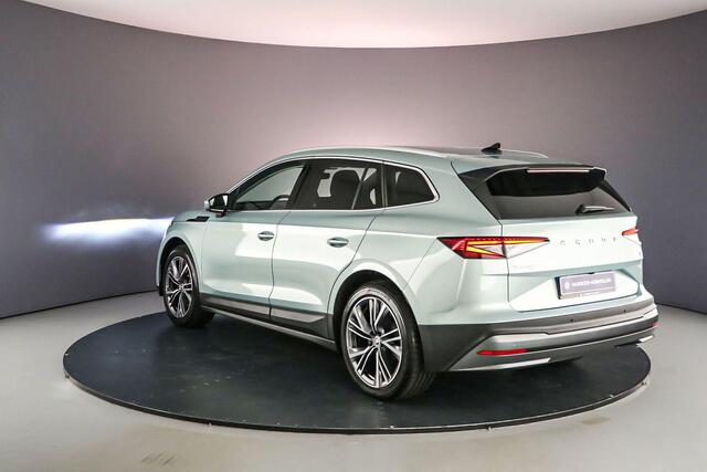 Skoda Enyaq iV 80 204pk Automaat Adaptive cruise control, Elektrische achterklep, Navigatie, Achteruitrijcamera, LED matrix koplampen, Airco, Parkeersensoren, DAB, Stuurwiel verwarmd