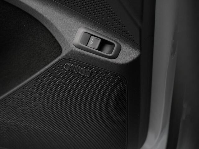 Skoda Enyaq iV Coupé 80 RS 299 pk SOH 92% | Panoramadak | Trekhaak | Leder | Geheugen-/massagestoel | Adaptief onderstel | Canton | Matrix LED | Head-up display | 360 camera