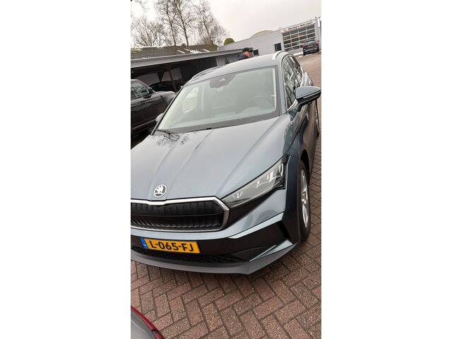 Skoda Enyaq iV 80 Assistentiepakket, Comfortpakket, Sportpakket, trekhaak elektr. uitklapbaar Wordt verwacht