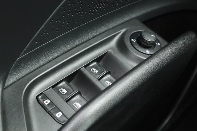 Skoda Enyaq iV 80 First Edition | Leder | Trekhaak | Adapt. Cruise | Camera | Memory seat | Navi | Keyless | CarPlay | Crystal light