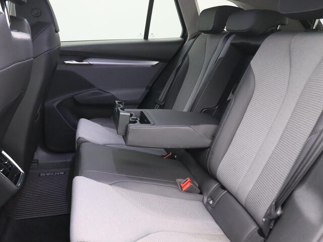 Skoda Enyaq iV 80 204PK Aut. SOH 91%, Trekhaak, 360gr. Camera, Adaptieve Cruise Controle, Keyless, Stuurverwarming, 19" LM Velgen