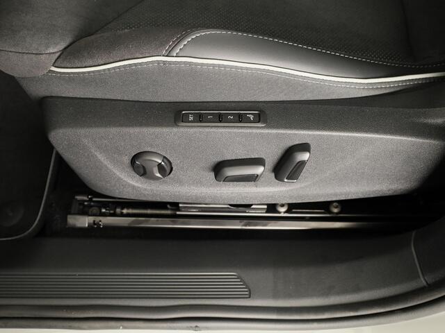 Skoda Enyaq iV 60 Sportline 204pk | Panoramadak |