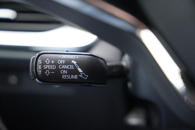 Skoda Enyaq iV 60 / BTW / Dealer Service / ACC / Camera /