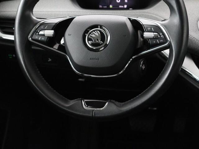 Skoda Enyaq iV 60 | SOH 92% | Trekhaak | Half leder | Sfeerverlichting | Carplay | Navigatie | 19'' | Cruise control | Parkeerhulp | Full LED