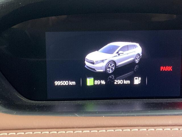 Skoda Enyaq iV 80 PANORAMADAK | UITKLAPBARE TREKHAAK | RONDOM ZICHT CAMERA | LEDEREN BEKLEDING