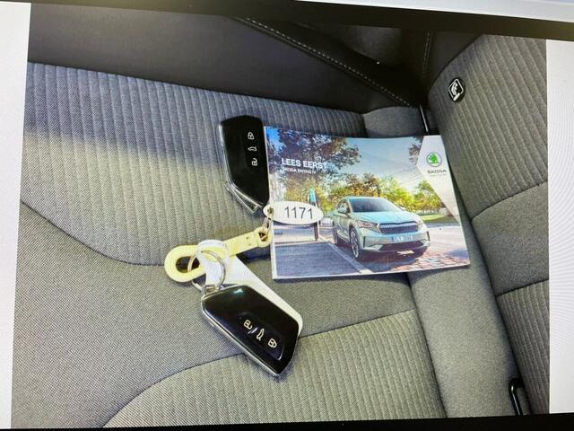 Skoda Enyaq iV 60/Carplay/Navi/Trekhaak/Stoelverw//Memory